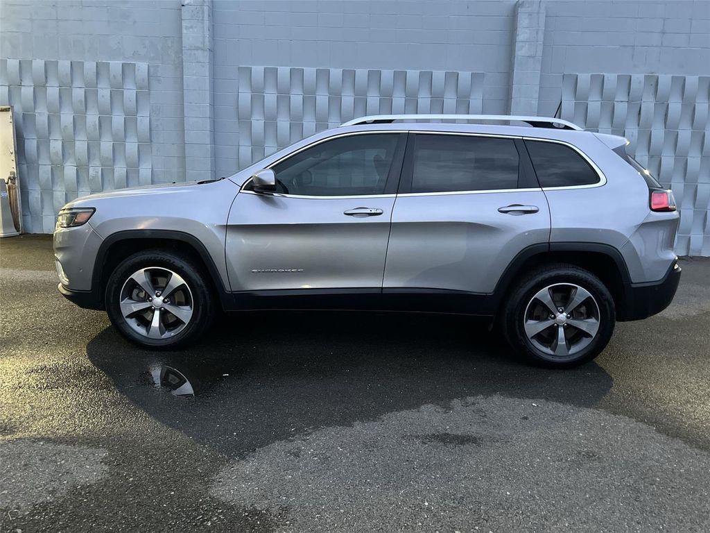 used 2019 Jeep Cherokee car