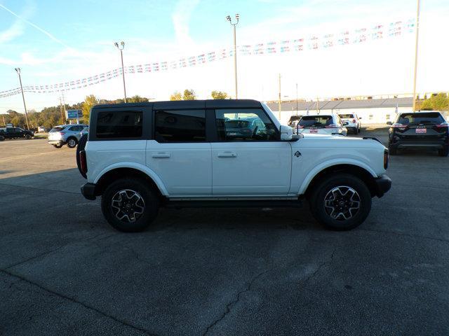 new 2024 Ford Bronco car, priced at $52,906