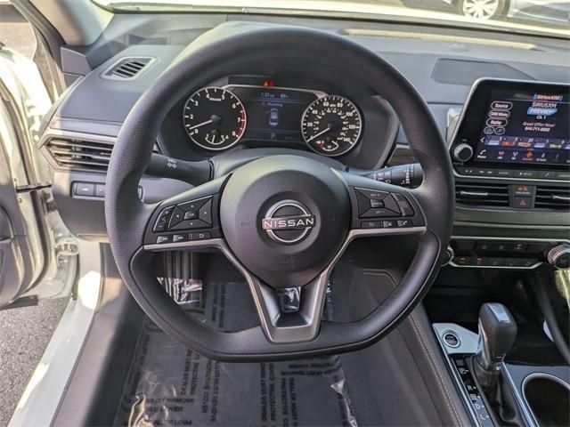 used 2023 Nissan Altima car, priced at $22,985