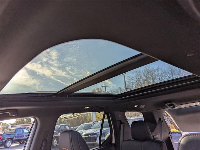 used 2025 Honda Pilot car, priced at $44,950
