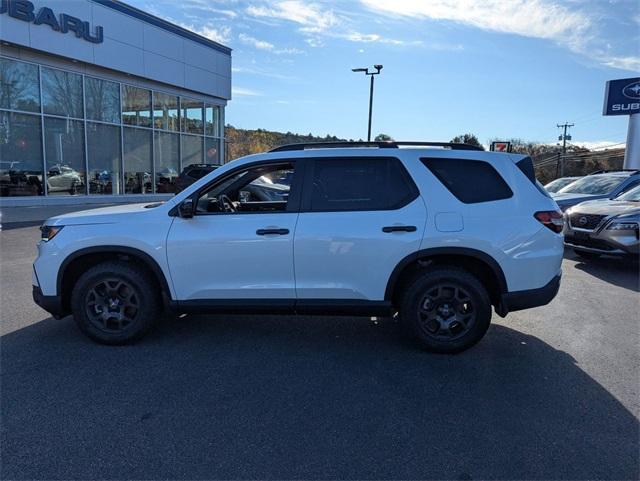 used 2025 Honda Pilot car, priced at $44,950