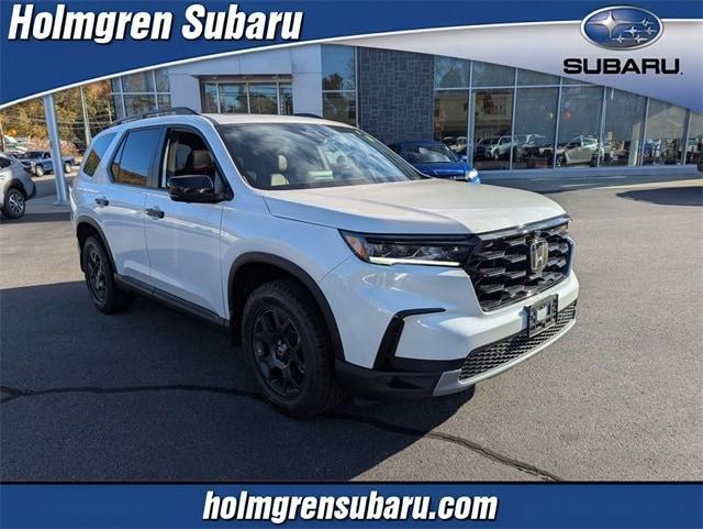 used 2025 Honda Pilot car, priced at $44,950