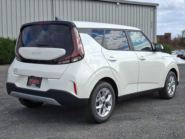 new 2025 Kia Soul car, priced at $24,344