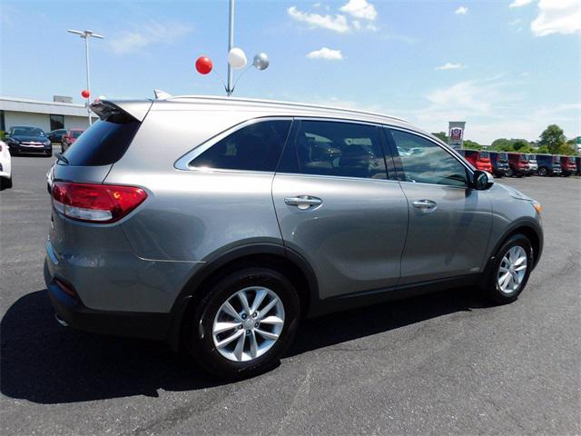 used 2018 Kia Sorento car