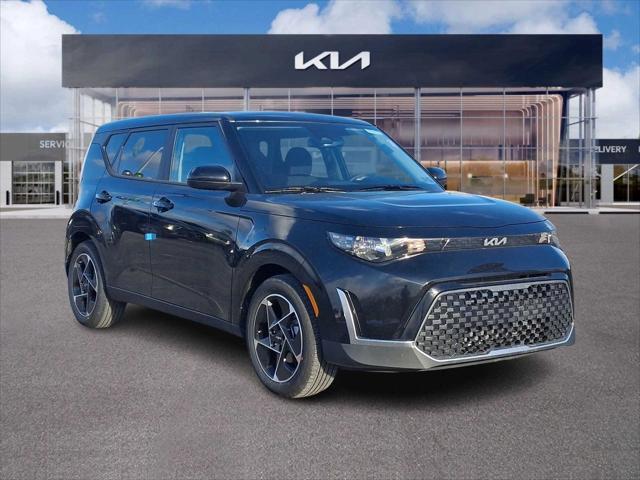 new 2025 Kia Soul car, priced at $25,701