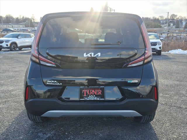 new 2025 Kia Soul car, priced at $25,701