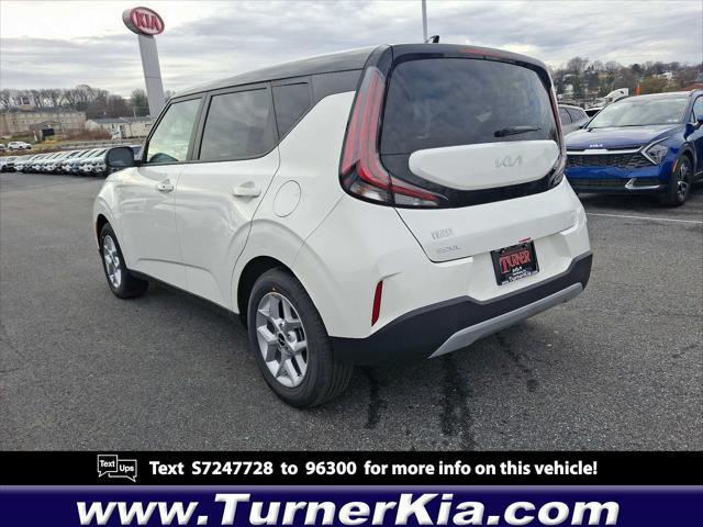 new 2025 Kia Soul car, priced at $24,243