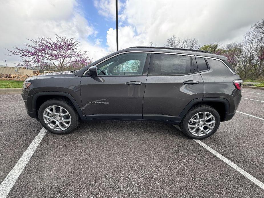 new 2024 Jeep Compass car, priced at $28,885