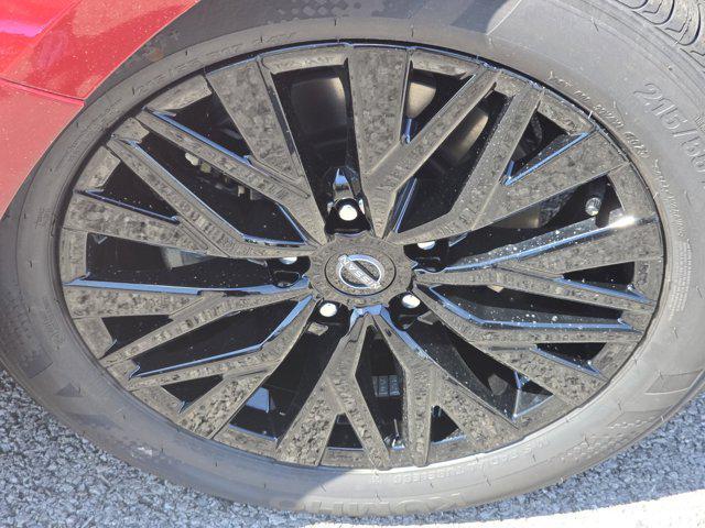 new 2025 Nissan Altima car, priced at $30,005