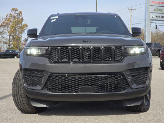 new 2025 Jeep Grand Cherokee car, priced at $48,800
