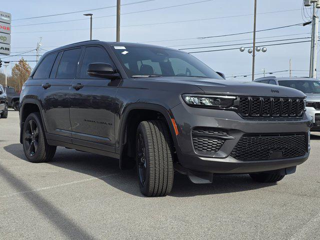 new 2025 Jeep Grand Cherokee car, priced at $48,800