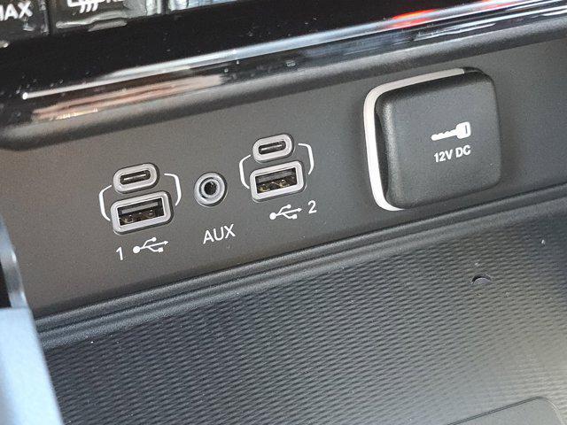 new 2025 Jeep Grand Cherokee car, priced at $47,780