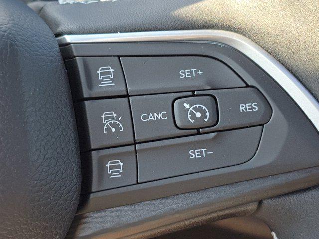 new 2025 Jeep Grand Cherokee car, priced at $47,780