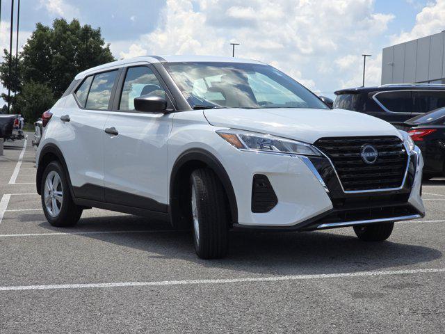 new 2025 Nissan Kicks car, priced at $23,870