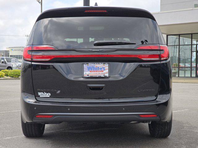 new 2025 Chrysler Pacifica car, priced at $48,131