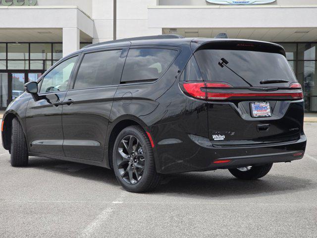 new 2025 Chrysler Pacifica car, priced at $48,131