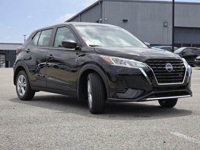 new 2025 Nissan Kicks car, priced at $23,850