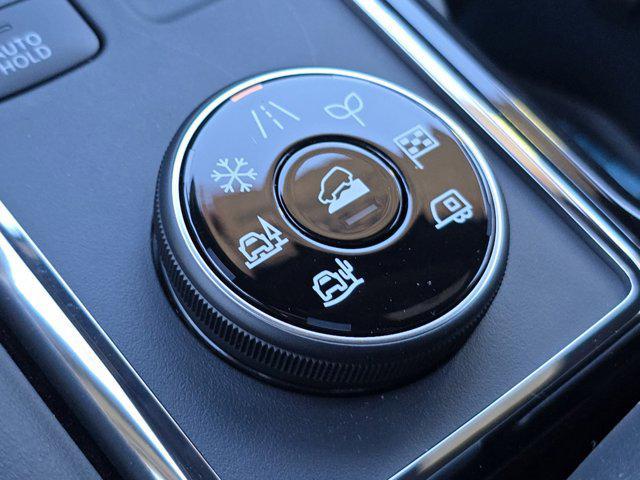 new 2025 Nissan Pathfinder car, priced at $45,675