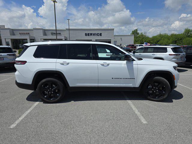 new 2025 Jeep Grand Cherokee L car, priced at $46,422