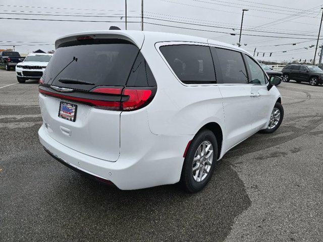 new 2025 Chrysler Pacifica car, priced at $43,345