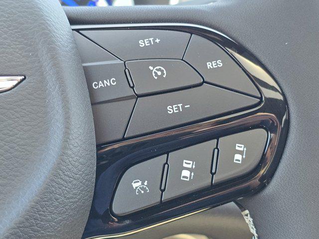 new 2025 Chrysler Pacifica Hybrid car, priced at $53,951