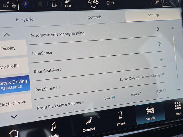 new 2025 Chrysler Pacifica Hybrid car, priced at $53,951