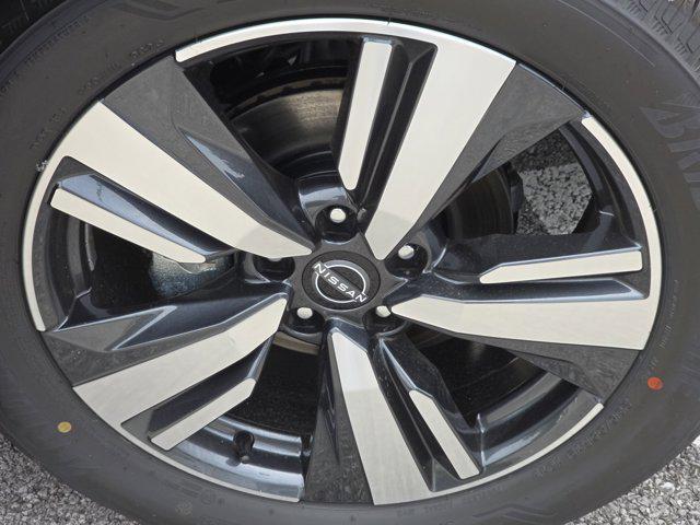 new 2025 Nissan Rogue car, priced at $41,625