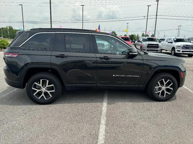 new 2024 Jeep Grand Cherokee car, priced at $42,706