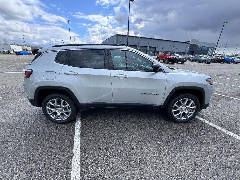 new 2024 Jeep Compass car, priced at $28,285
