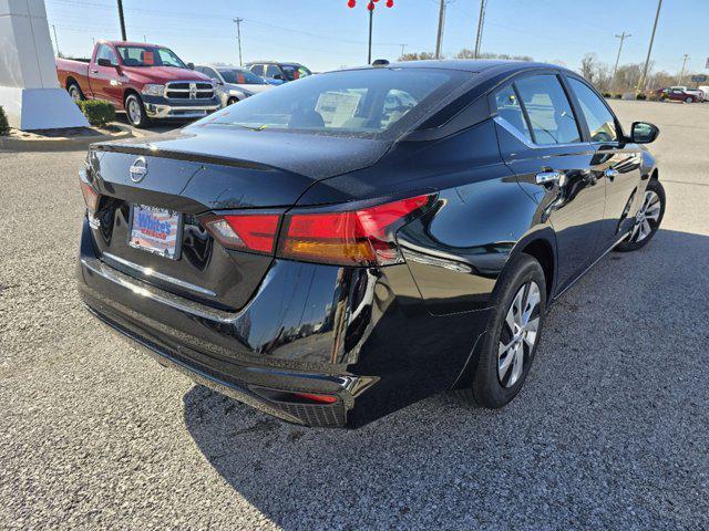 new 2025 Nissan Altima car, priced at $27,750