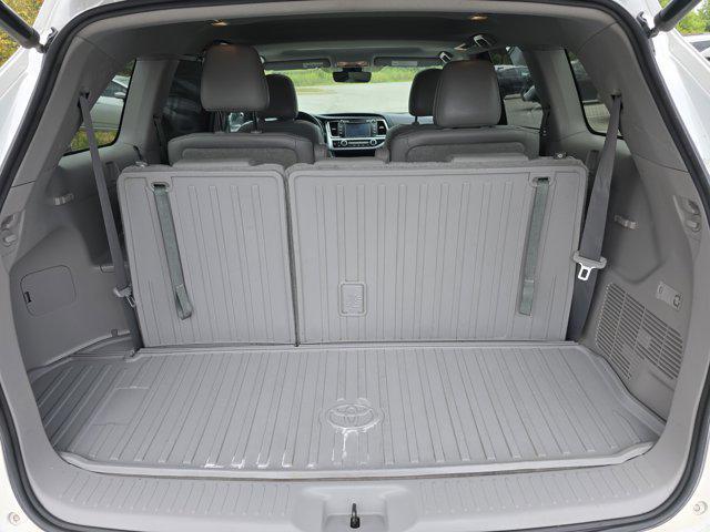 used 2019 Toyota Highlander car, priced at $18,599