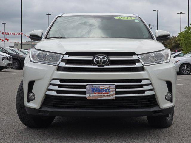 used 2019 Toyota Highlander car, priced at $18,599