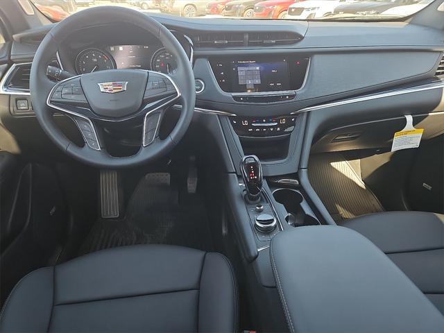 new 2025 Cadillac XT5 car, priced at $58,720
