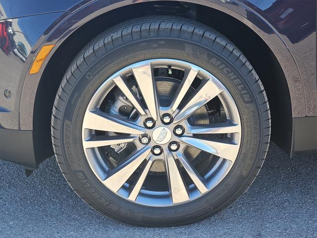 new 2025 Cadillac XT5 car, priced at $58,720