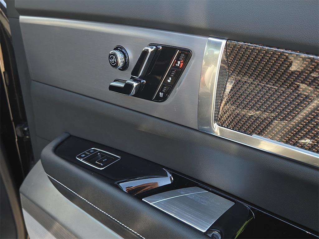 new 2026 Cadillac VISTIQ car, priced at $80,215