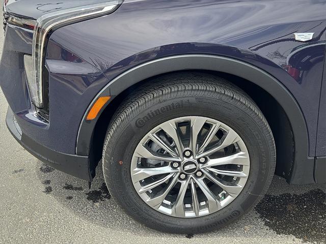 new 2025 Cadillac XT4 car, priced at $44,057