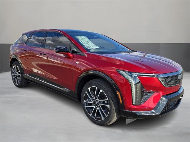 new 2025 Cadillac OPTIQ car, priced at $56,215