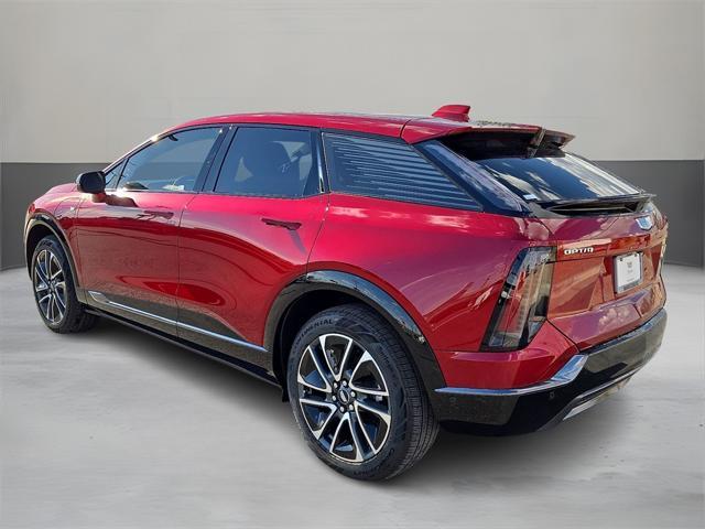 new 2025 Cadillac OPTIQ car, priced at $56,215