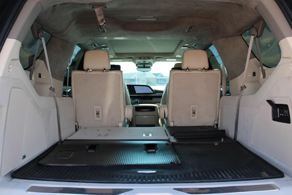 used 2022 Cadillac Escalade ESV car, priced at $75,995