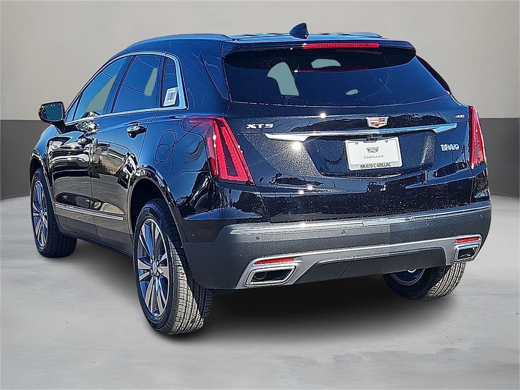 new 2025 Cadillac XT5 car, priced at $58,635