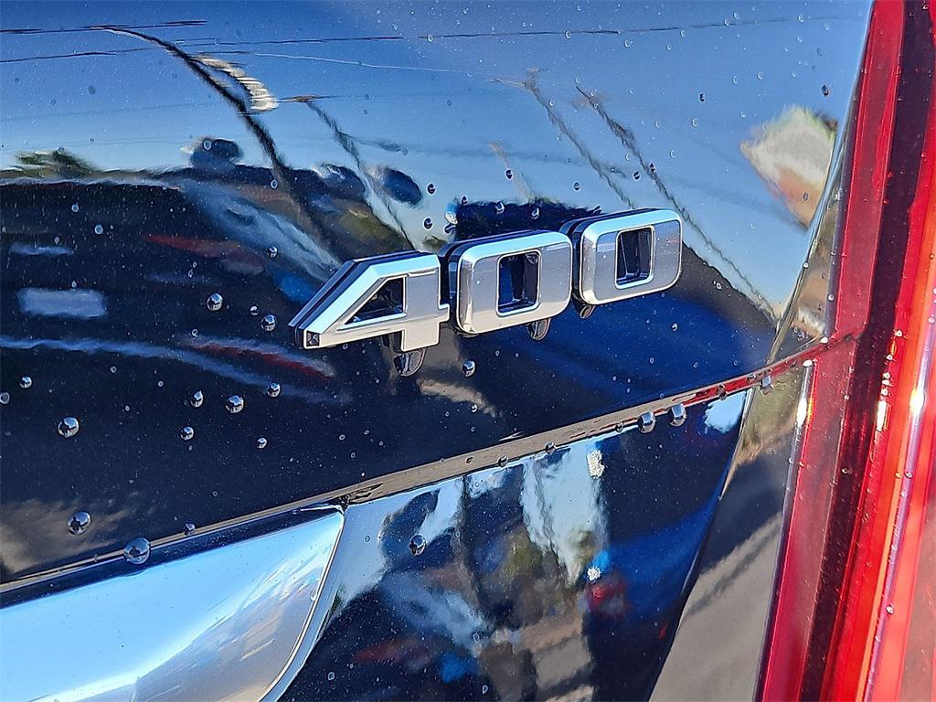 new 2025 Cadillac XT5 car, priced at $58,635