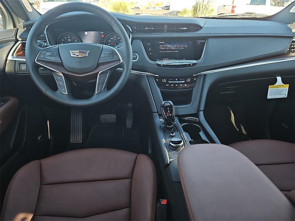 new 2025 Cadillac XT5 car, priced at $58,635