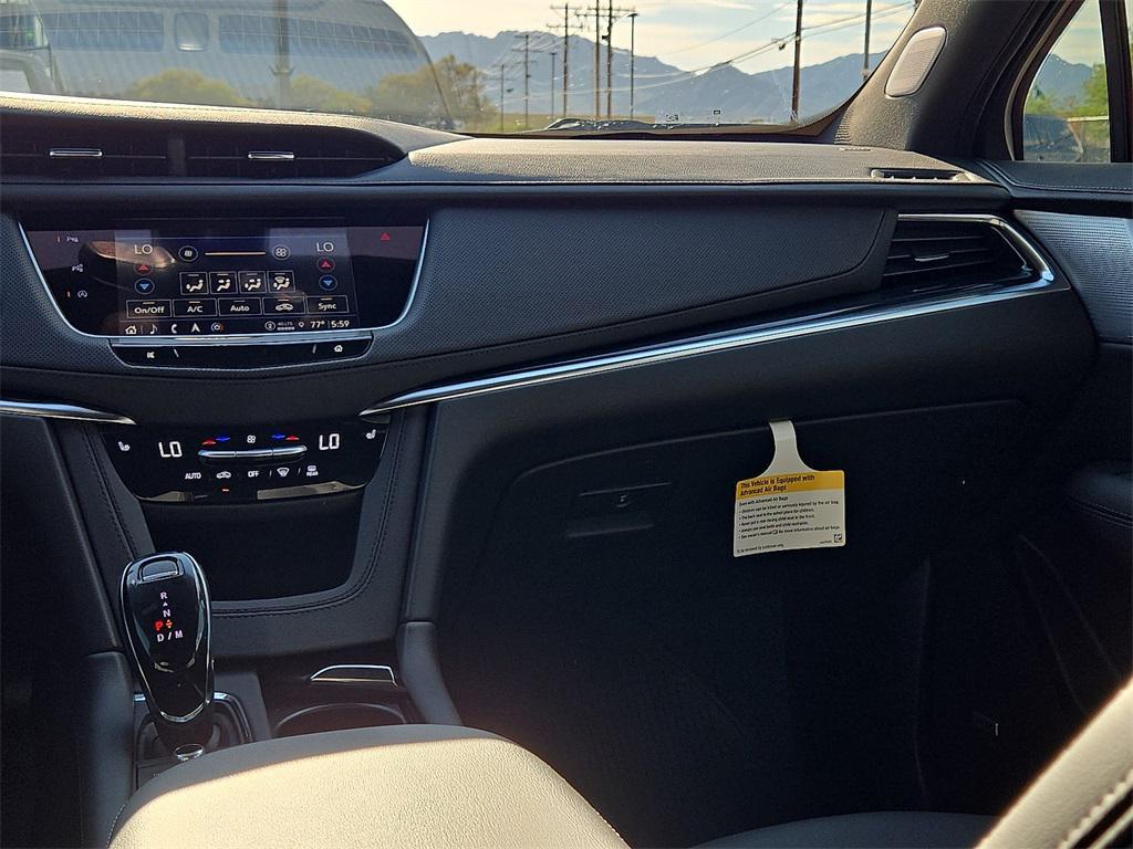 new 2025 Cadillac XT5 car, priced at $59,470