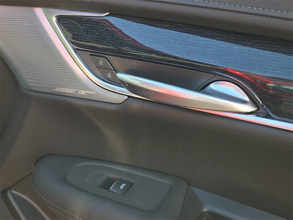 new 2025 Cadillac XT5 car, priced at $59,470