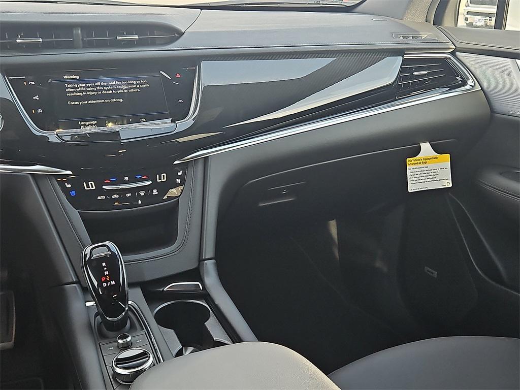 new 2025 Cadillac XT6 car, priced at $71,273