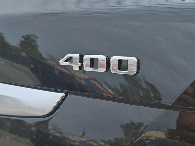new 2025 Cadillac XT5 car, priced at $53,615