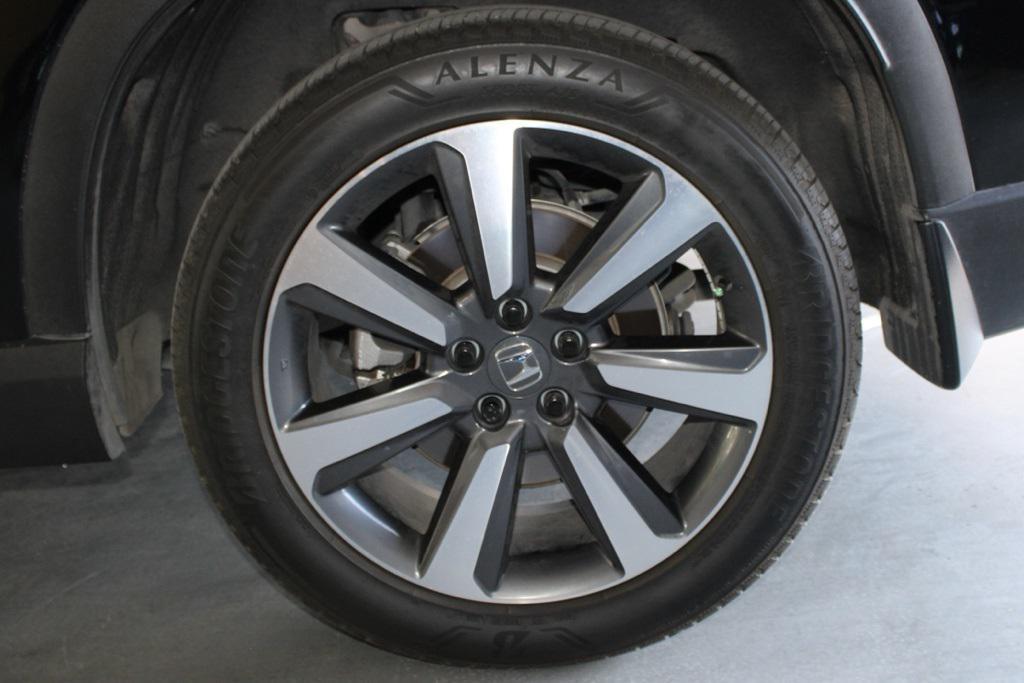 used 2025 Honda Pilot car, priced at $44,970