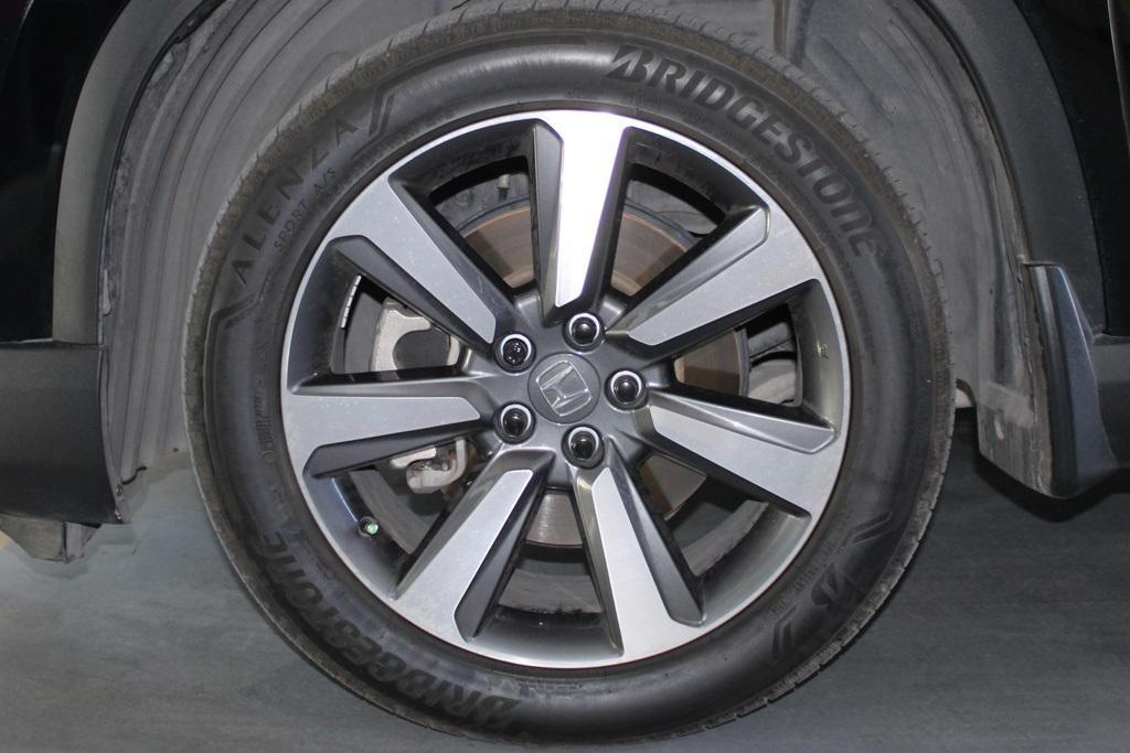 used 2025 Honda Pilot car, priced at $44,970