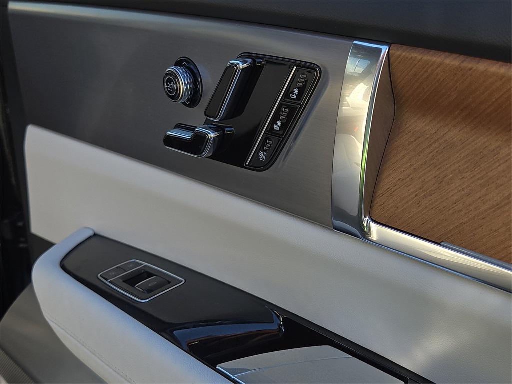 new 2026 Cadillac VISTIQ car, priced at $82,390