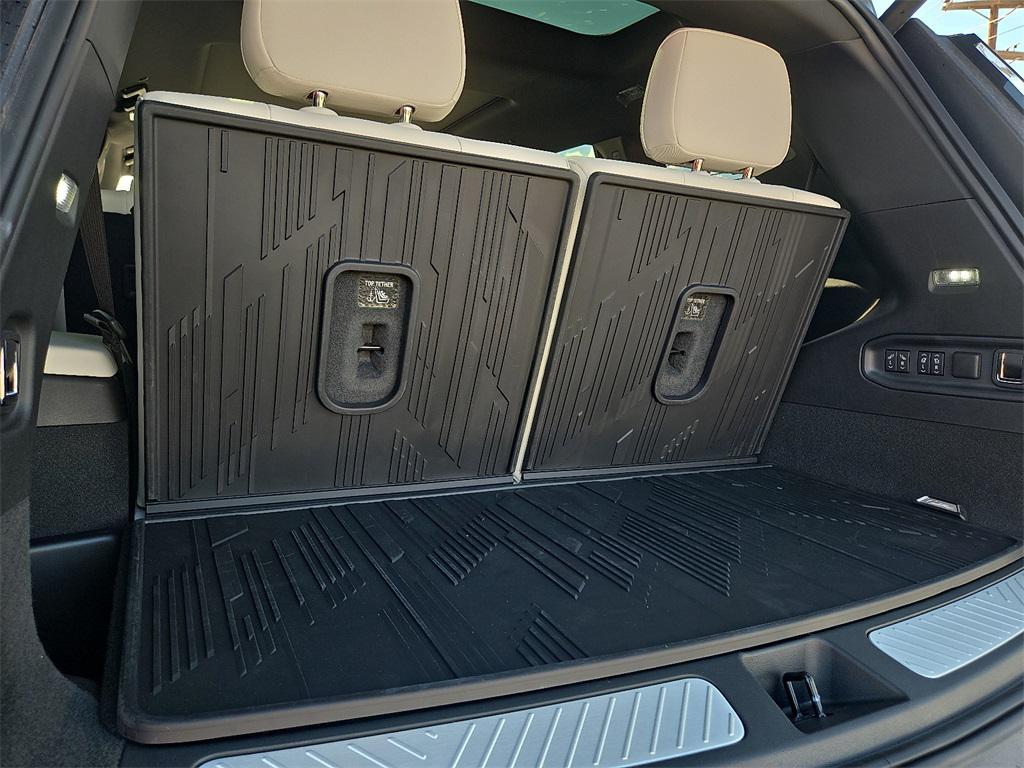 new 2026 Cadillac VISTIQ car, priced at $82,390